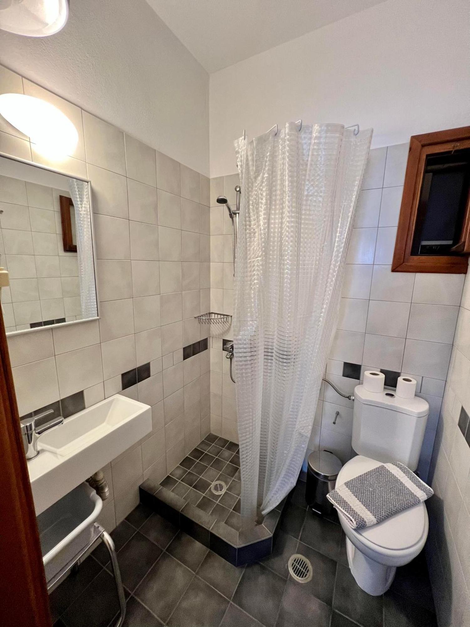 Antheia Folegandros Town Quarto foto